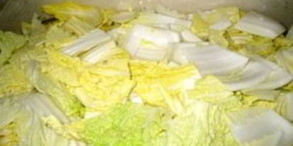 Шаг 1: маринованной китайской капусты