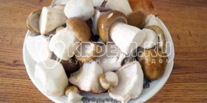 Шаг 1: маринованных белых грибов закусочных