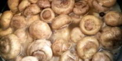 Шаг 3: маринованных грибов в мультиварке