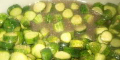 Шаг 3: маринованных огурцов с горчицей