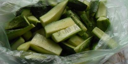 Шаг 1: маринованных огурцов в пакете