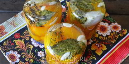 Шаг 12: помидоров, маринованных с патиссонами