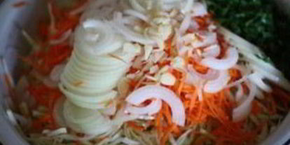 Шаг 1: перец, фаршированный капустой на зиму