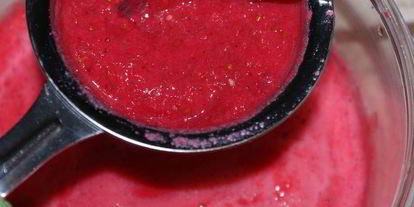 Шаг 6: яблочного повидла с красной смородиной