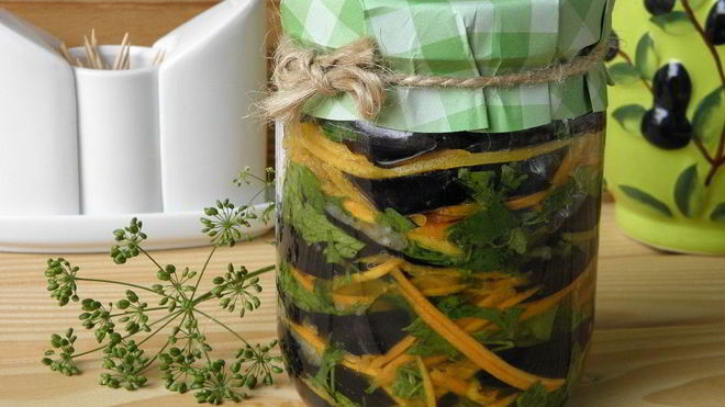 Рецепт Синеньких с морковкой и чесноком на зиму