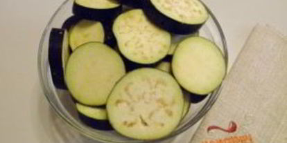 Шаг 1: синеньких с морковкой и чесноком на зиму