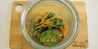 Шаг 5: синеньких с морковкой и чесноком на зиму