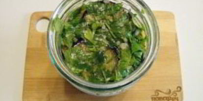 Шаг 6: синеньких с морковкой и чесноком на зиму