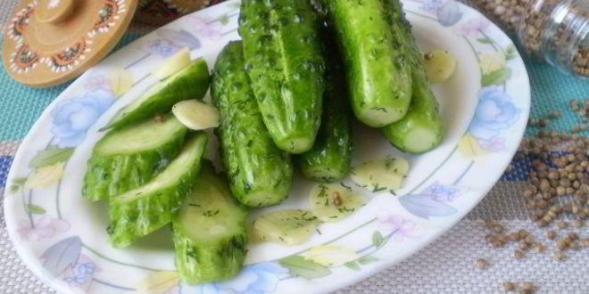 Рецепт Быстрых малосольных огурцов в пакете