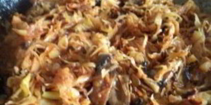 Шаг 2: кислой капусты с грибами