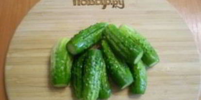 Шаг 1: малосольных огурчиков