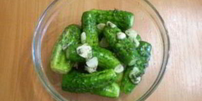 Шаг 5: малосольных огурчиков