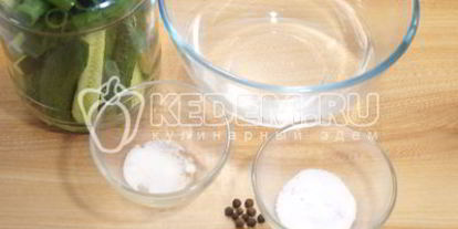 Шаг 4: малосольных огурцов хрустящих