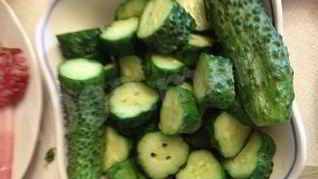 Рецепт Малосольных огурцов с сахаром сухой способ