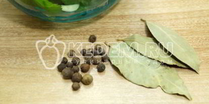 Шаг 3: малосольных огурцов в банке