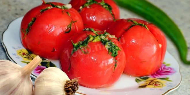 Рецепт Малосольных помидоров с чесноком и зеленью