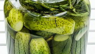 Рецепт Острых малосольных огурцов