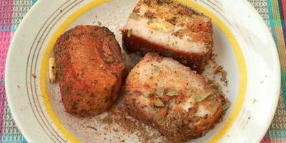 Шаг 2: сала в луковой шелухе