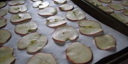 Шаг 3: сушеных в духовке яблоки