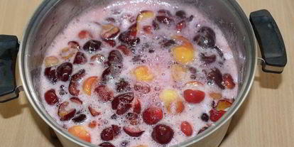 Шаг 1: конфитюра из черешни