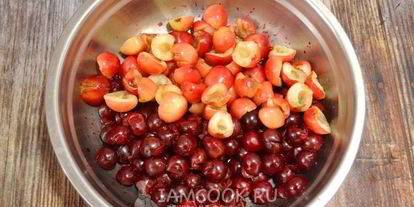 Шаг 2: варенья из черешни и вишни