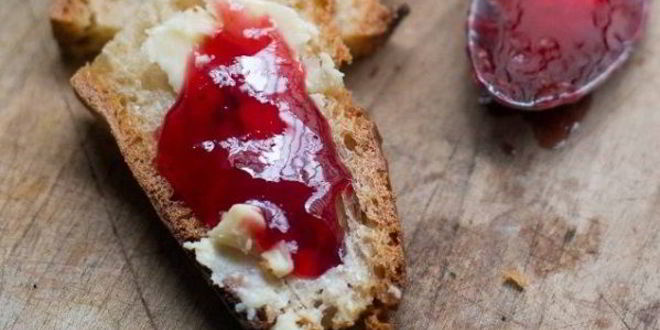 Рецепт варенья из клубники и слив