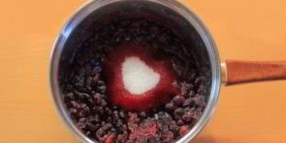 Шаг 2: варенья из жимолости на зиму