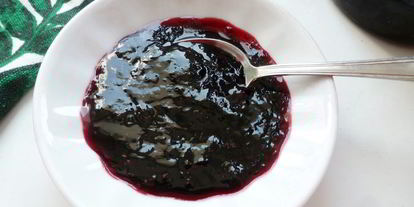 Шаг 5: варенья из жимолости