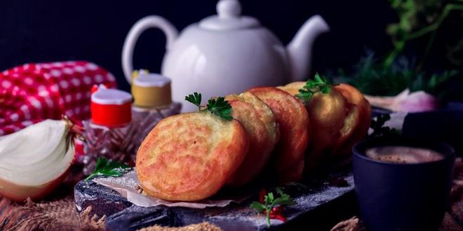 Рецепт ленивых беляшей с луком