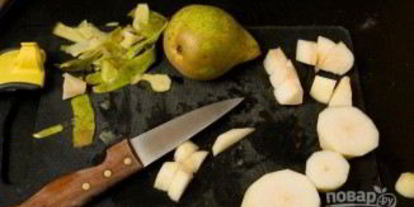 Шаг 6: брускетты с грушей, сыром и орехом