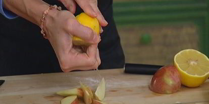 Шаг 7: брускетты с инжиром, яблоком и сыром