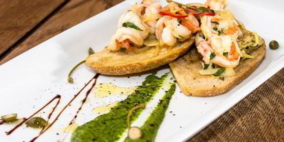 Шаг 10: брускетты с креветками