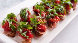 Рецепт Брускетты с прошутто