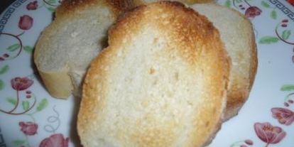 Шаг 3: брускетты с тапенадом из цветной капусты