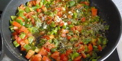 Шаг 3: брускетты с цуккини и болгарским перцем