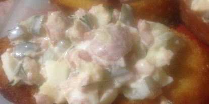 Шаг 3: брускетты с тунцом