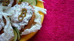 Рецепт Брускетты с творогом и красной рыбой