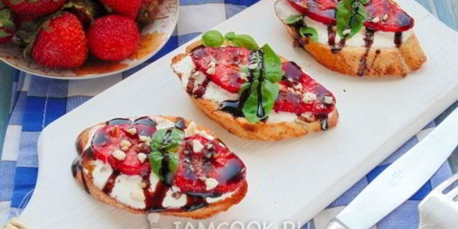 Рецепт брускетт с клубникой и базиликом