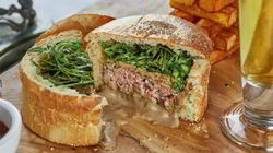 Рецепт Бургера с фуа-гра и грибным соусом