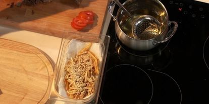 Шаг 6: бургера с говяжьей грудинкой и овощами фри