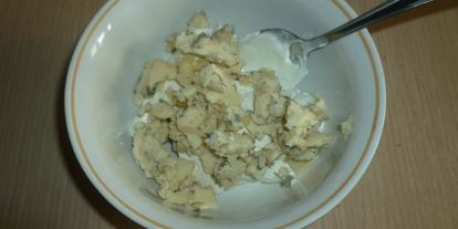 Шаг 3: бургера с курицей и соусом из голубого сыра