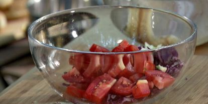 Шаг 1: бургера с судаком и краснокочанной капустой