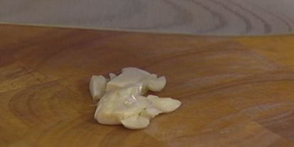 Шаг 5: бургеров с вялеными помидорами на черных булочках