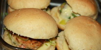 Шаг 10: домашних чикенбургеров