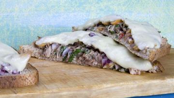 Рецепт Фишбургера с моцареллой