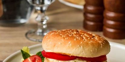 Шаг 13: фишбургеров с соусом тартар