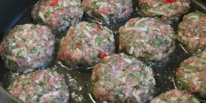 Шаг 4: гамбургера в помидорке