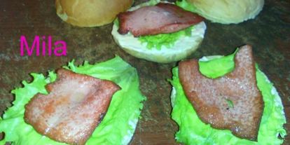 Шаг 3: гамбургеров с корейской морковкой