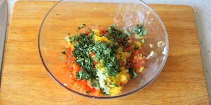 Шаг 1: мексиканского бургера с манговой сальсой и козьим сыром