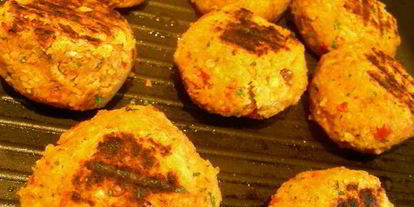 Шаг 2: вегетарианских бургеров из нута с чеддером